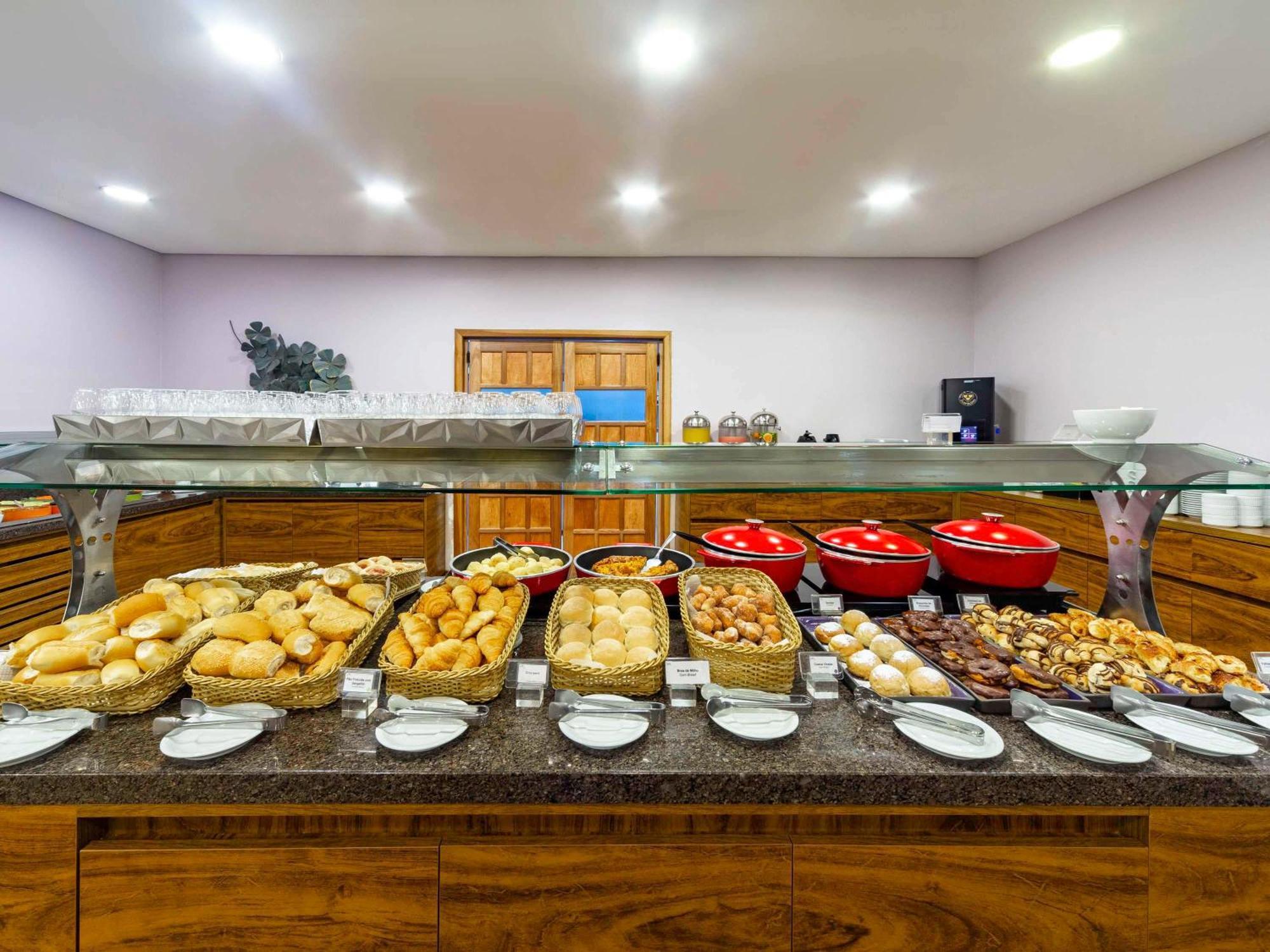 Mercure Curitiba Golden Экстерьер фото