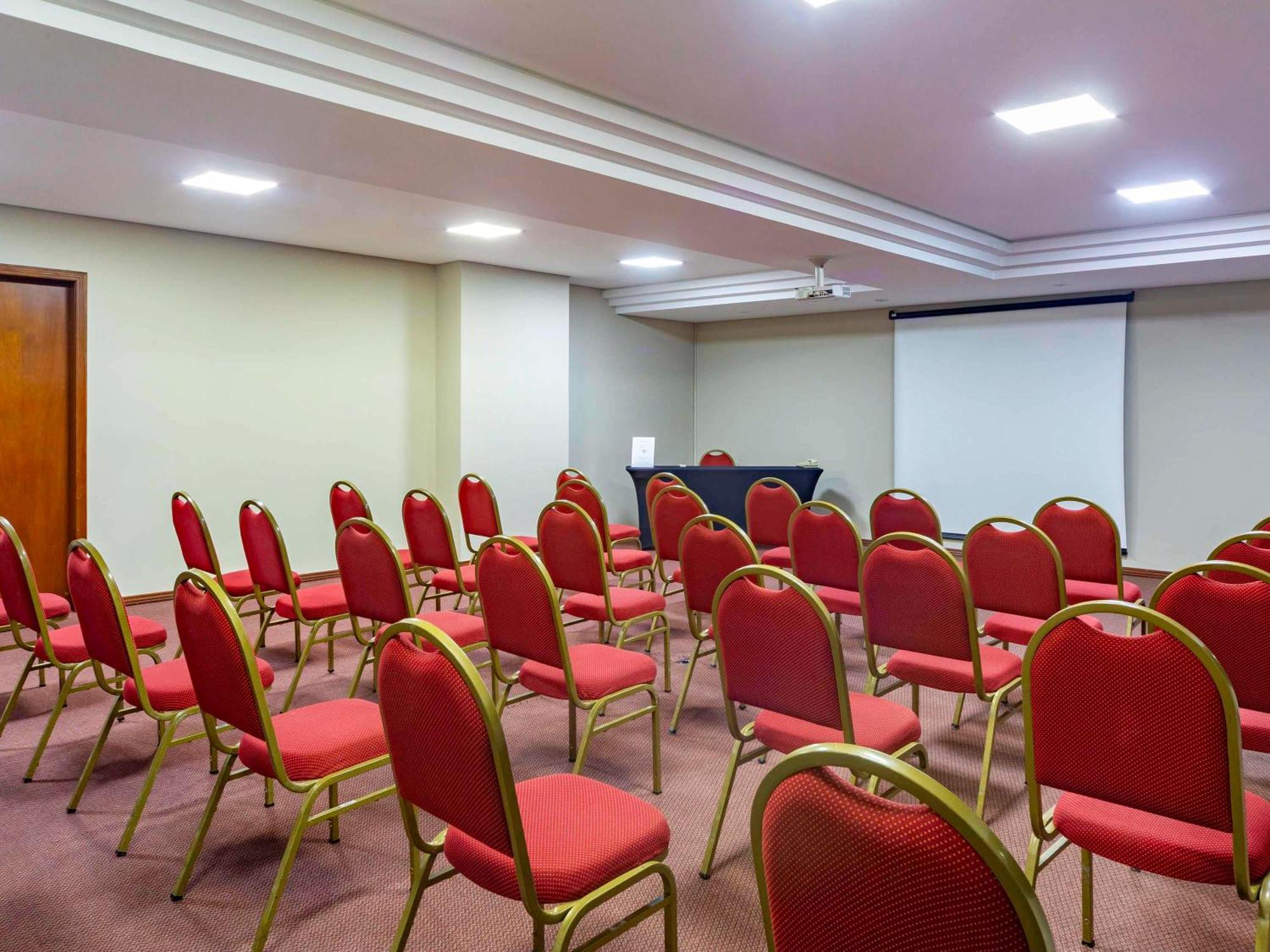Mercure Curitiba Golden Экстерьер фото
