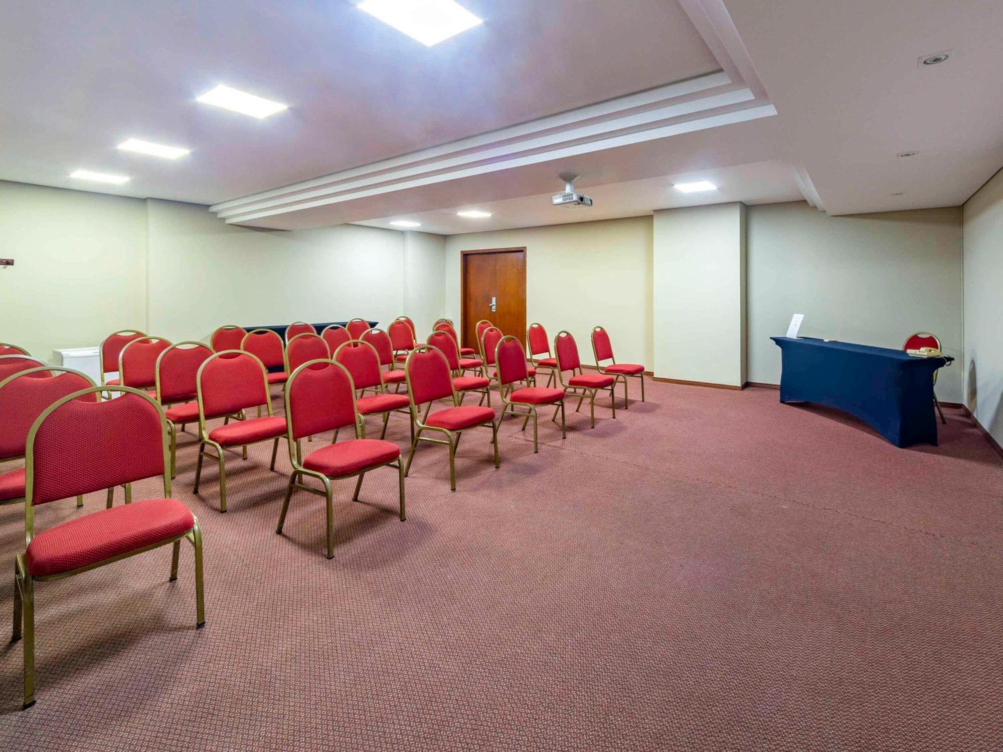 Mercure Curitiba Golden Экстерьер фото