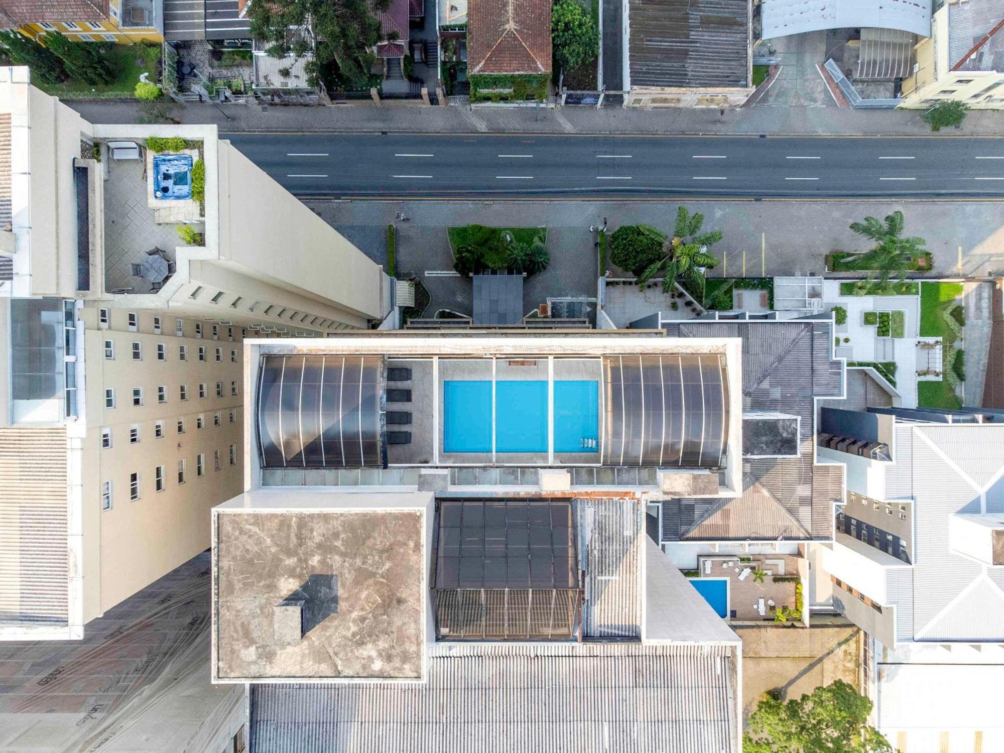 Mercure Curitiba Golden Экстерьер фото