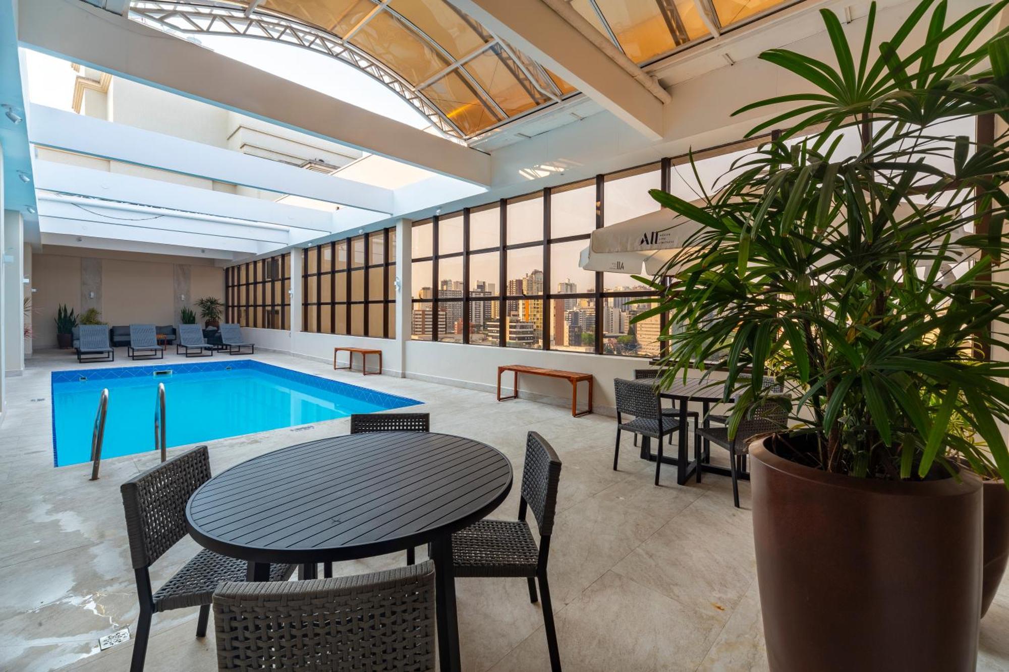 Mercure Curitiba Golden Экстерьер фото